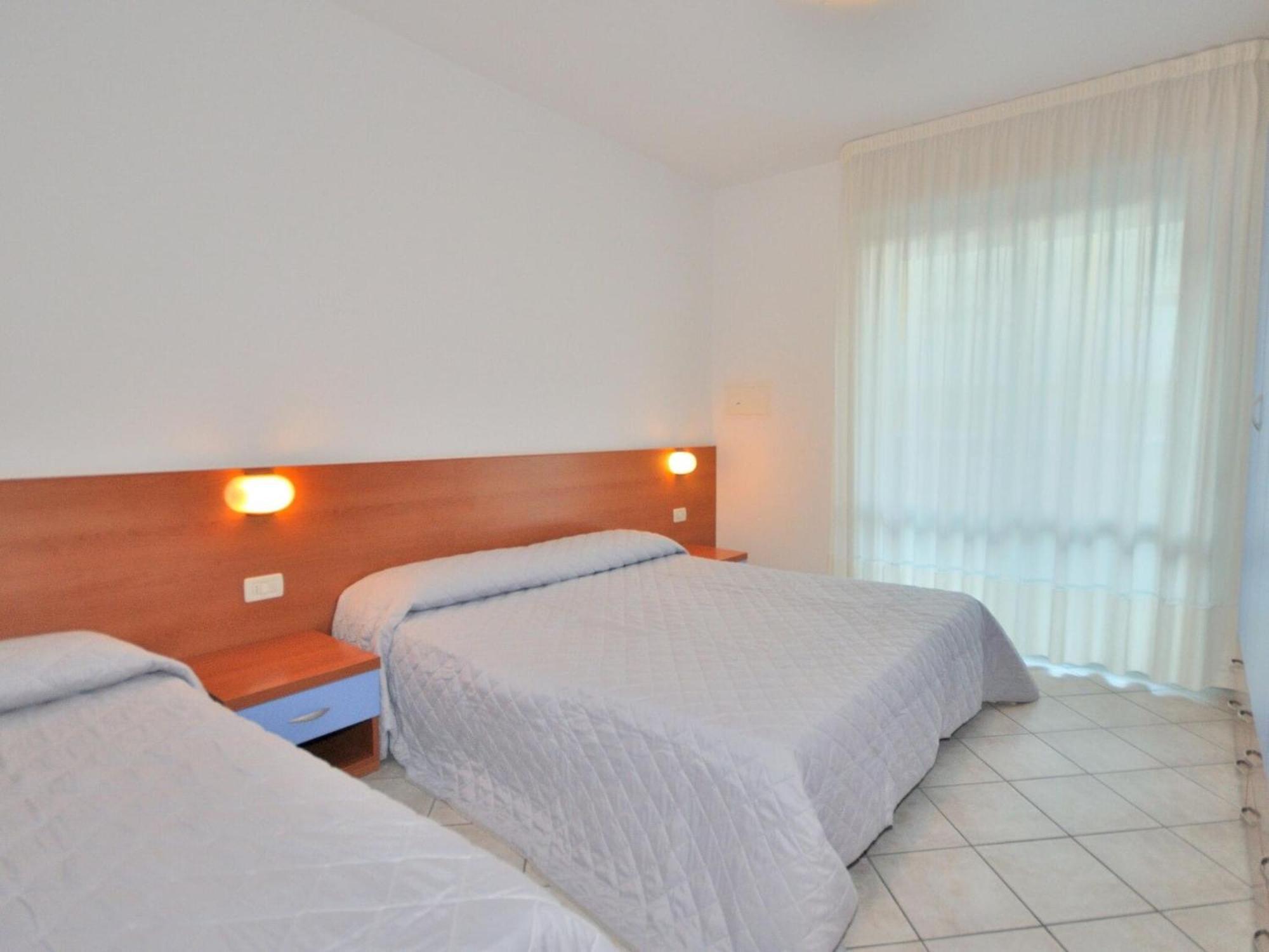 Apartment In Bibione Spiaggia Near The Beach Exteriör bild