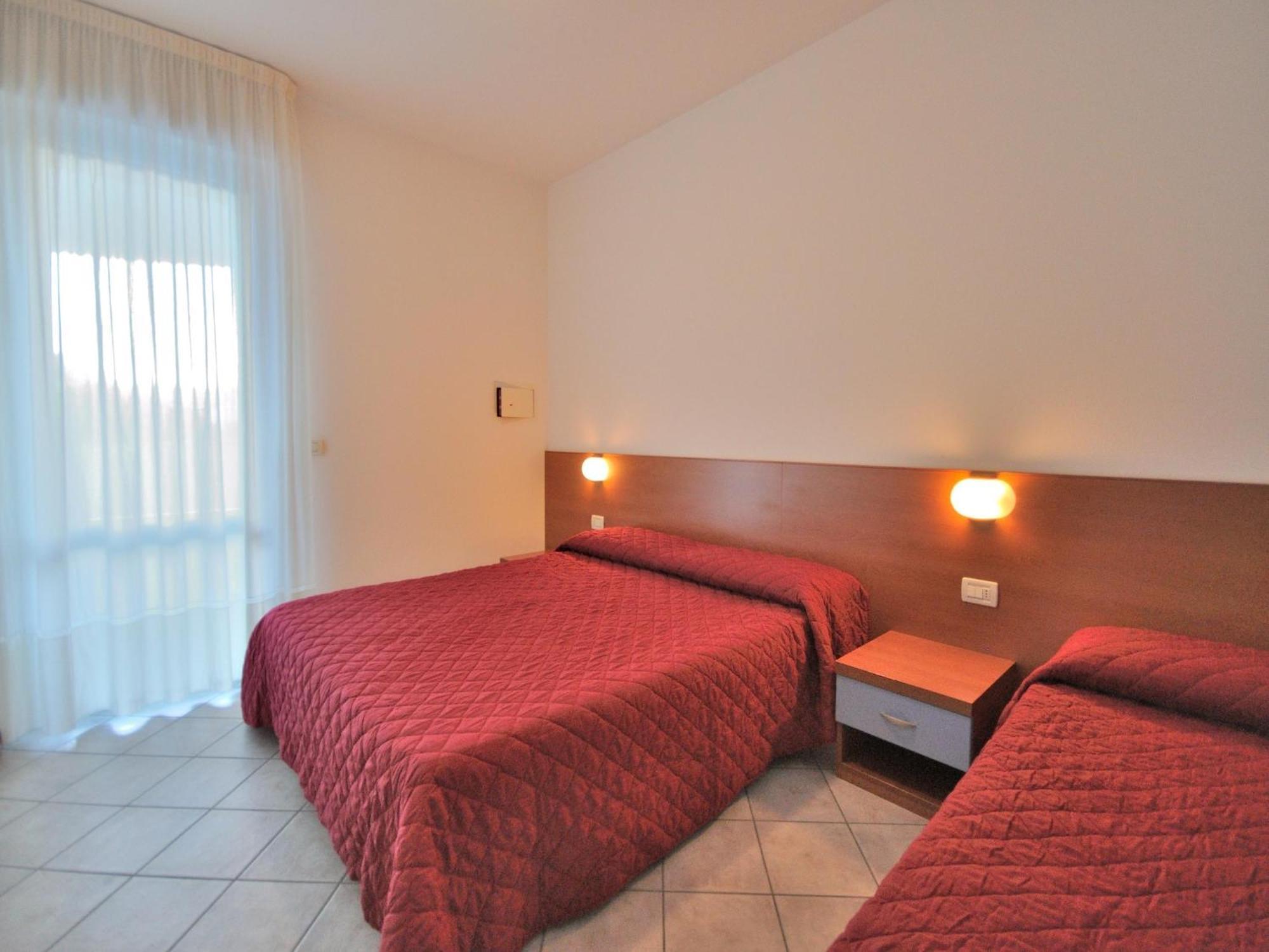Apartment In Bibione Spiaggia Near The Beach Exteriör bild